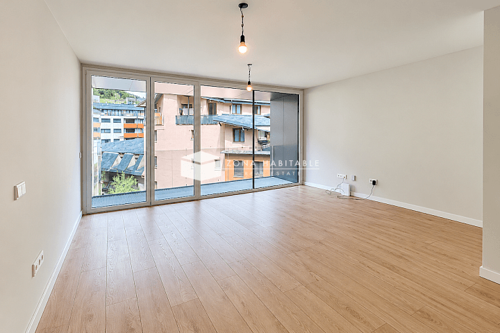 EXCLUSIVA VIVENDA D’OBRA NOVA A ESTRENAR AL CENTRE D’ESCALDES-ENGORDANY