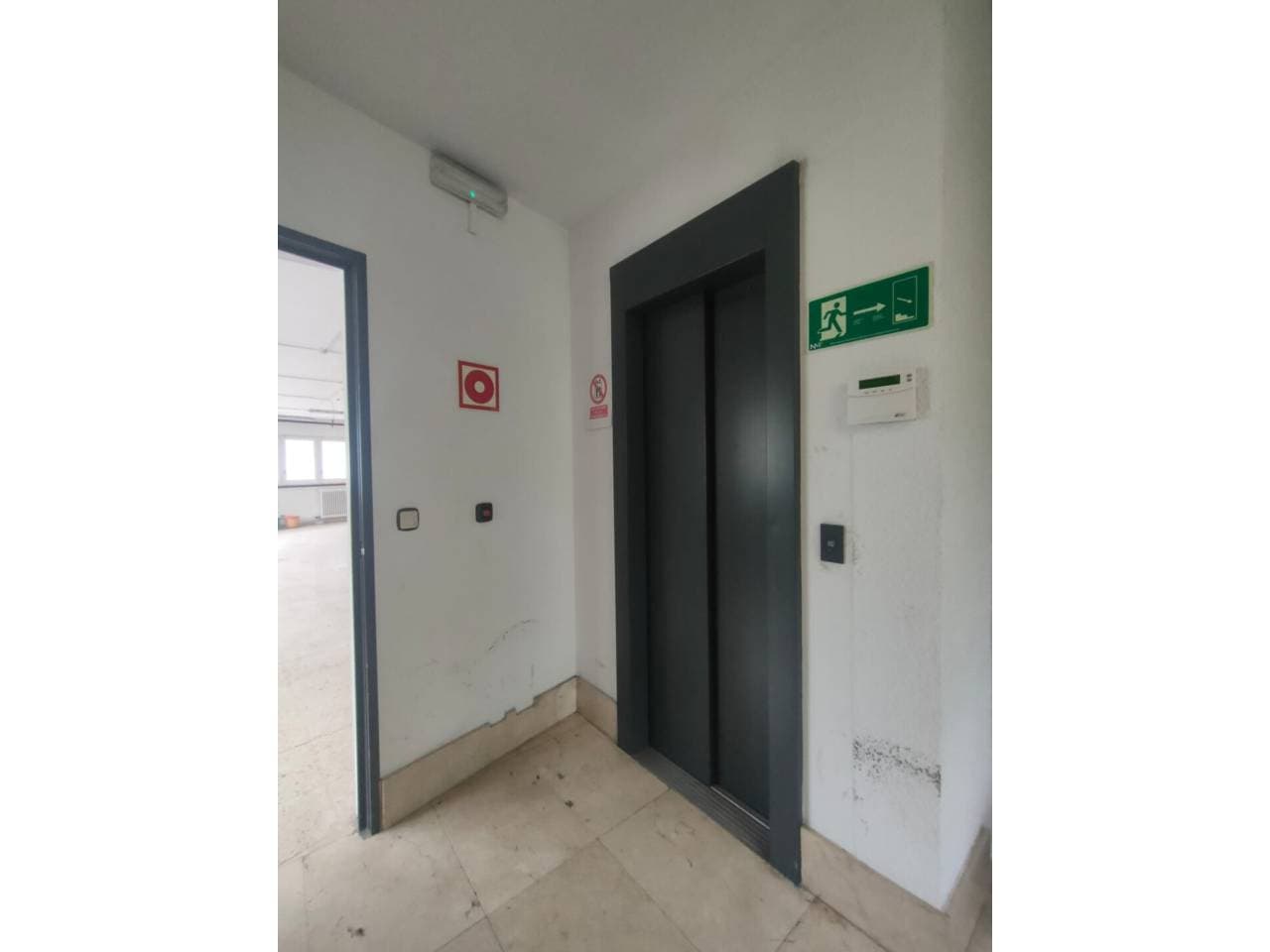 Local de lloguer a Les Escaldes-Engordany - Thumbnail 12