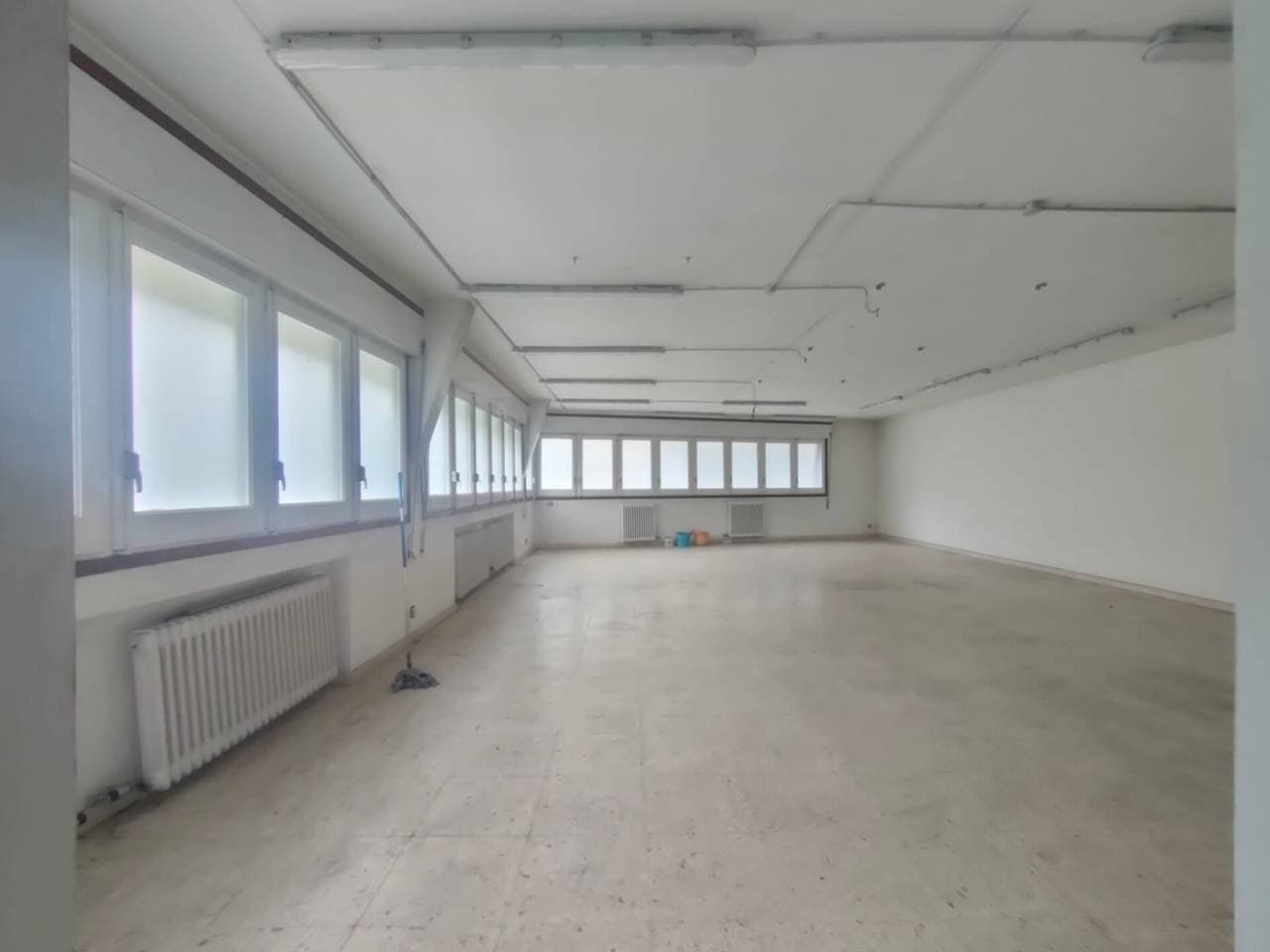 Local de lloguer a Les Escaldes-Engordany - Thumbnail 9