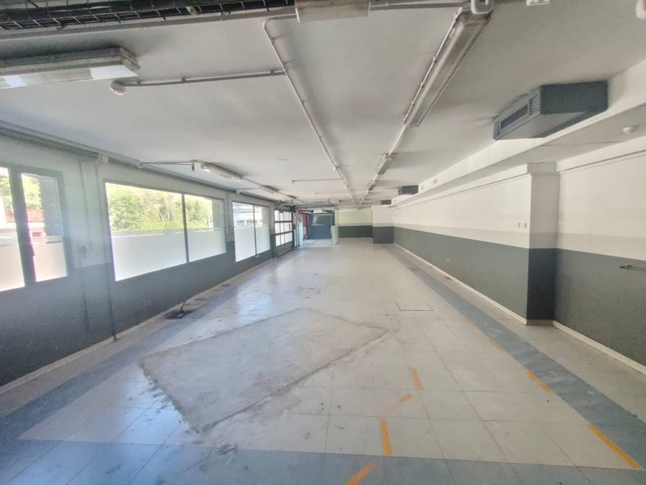 Local de lloguer a Les Escaldes-Engordany - Image 1