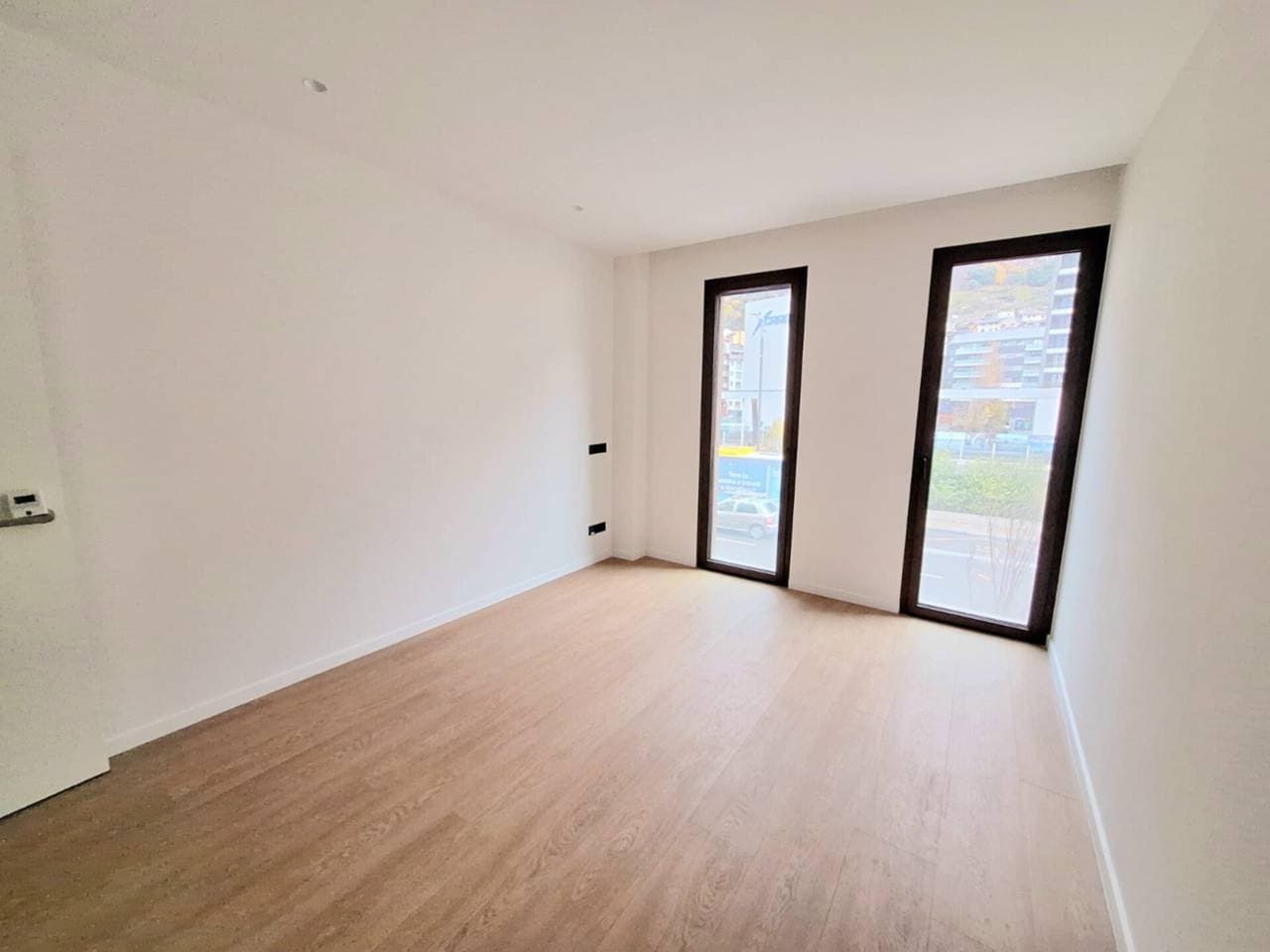 Venda planta baixa - Thumbnail 2