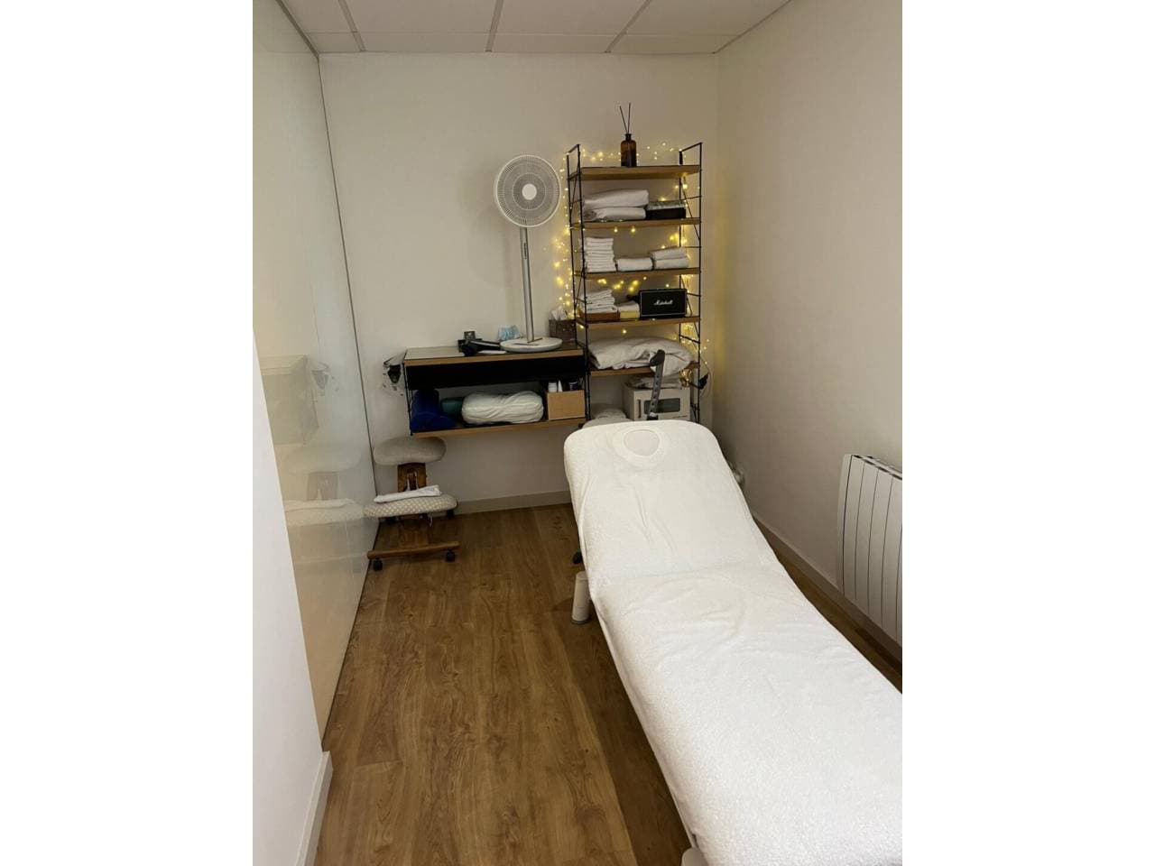 Local comercial amb rentabilitat - Thumbnail 7