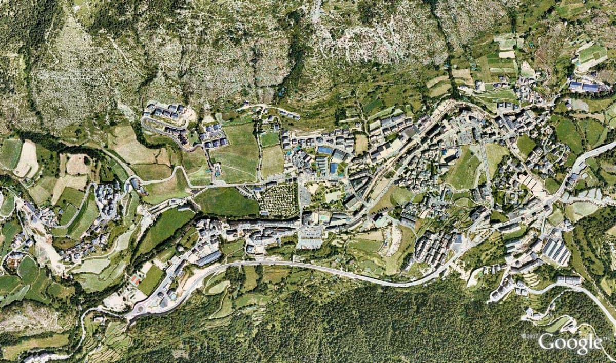 Venda a Encamp - Thumbnail 2