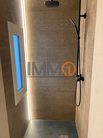 Es lloga dúplex totalment reformat i moblat al C - Thumbnail 23