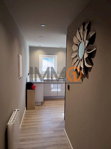 Es lloga dúplex totalment reformat i moblat al C - Thumbnail 11