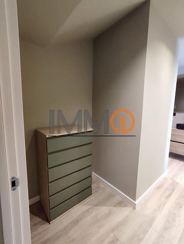 Es lloga dúplex totalment reformat i moblat al C - Thumbnail 15