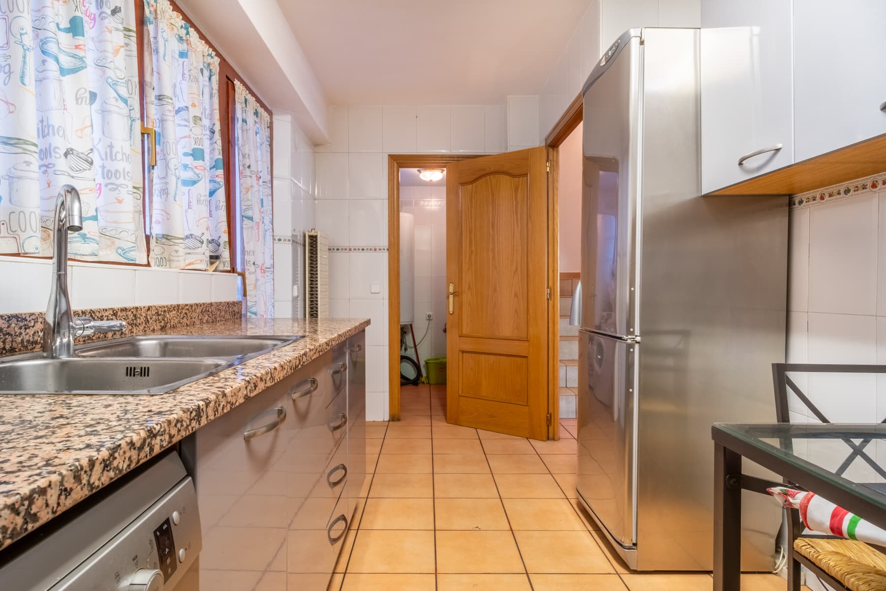 ADOSSADA + JARDÍ + TERRASSA + BOX PER A 3 COTXES - Thumbnail 22