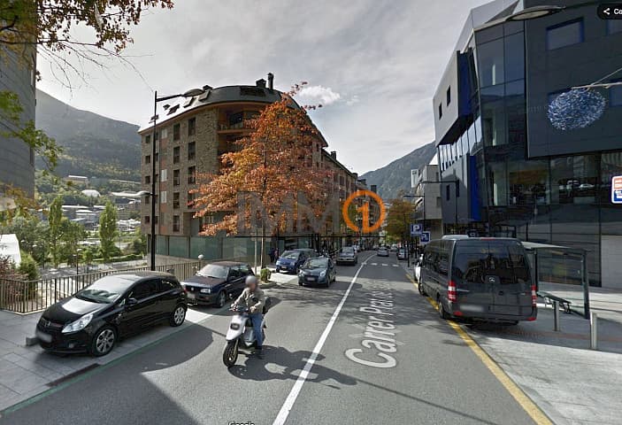 Es lloga local ubicat a la planta baixa d’un ed - Thumbnail 6