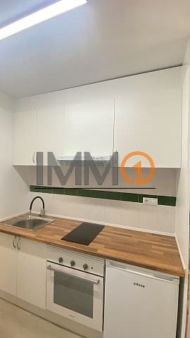 Descobreix aquest acollidor estudi reformat situa - Thumbnail 4