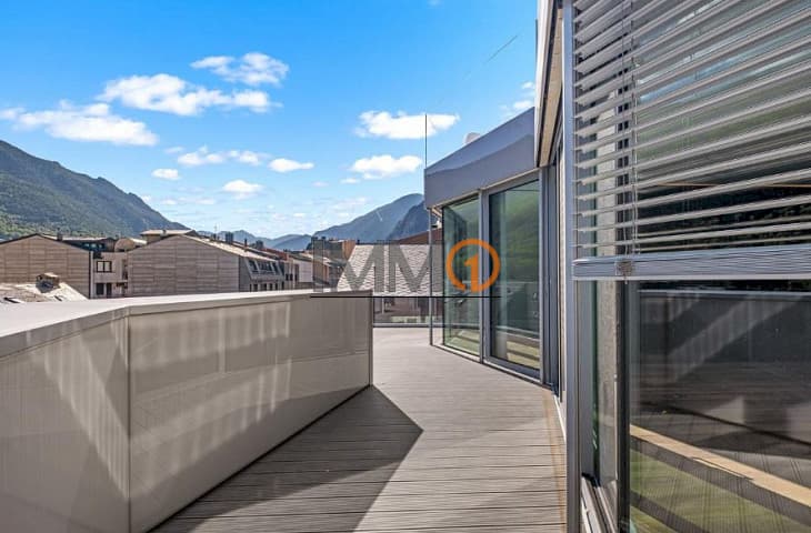 Es lloga espectacular pis nou a estrenar, de cons - Thumbnail 2