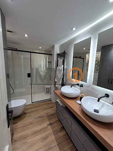 En venda bonic pis reformat a Montferrer – Cast - Thumbnail 23