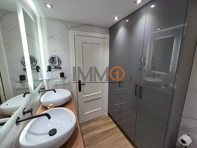 En venda bonic pis reformat a Montferrer – Cast - Thumbnail 25