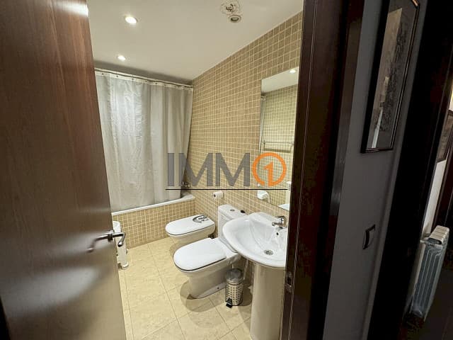 Es lloga per temporada d’hivern pis d’uns 110 - Thumbnail 12