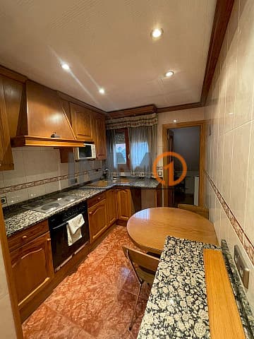 En venda pis molt cèntric a Sant Julià de Lòri - Thumbnail 2