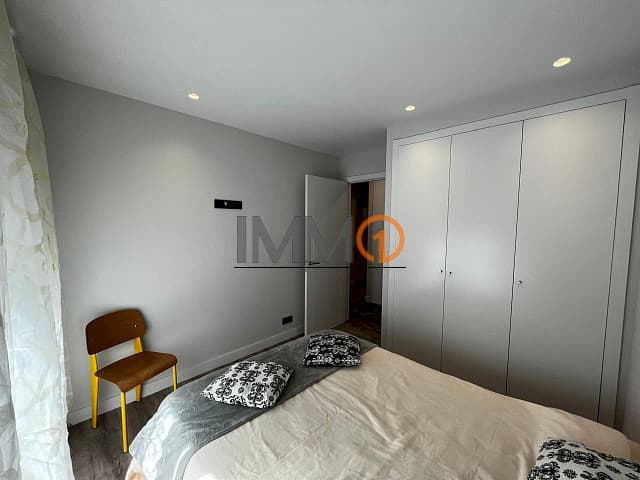 Es lloga per temporada a Arinsal pis de 80 m2 dis - Thumbnail 9