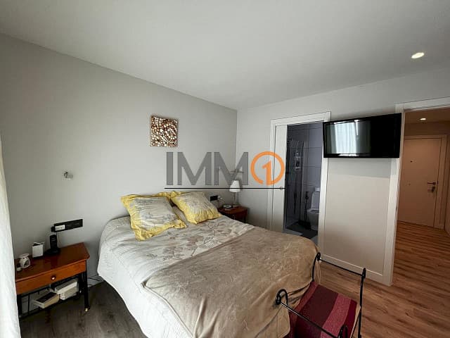 Es lloga per temporada a Arinsal pis de 80 m2 dis - Thumbnail 14