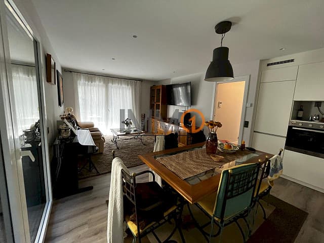 Es lloga per temporada a Arinsal pis de 80 m2 dis - Thumbnail 5