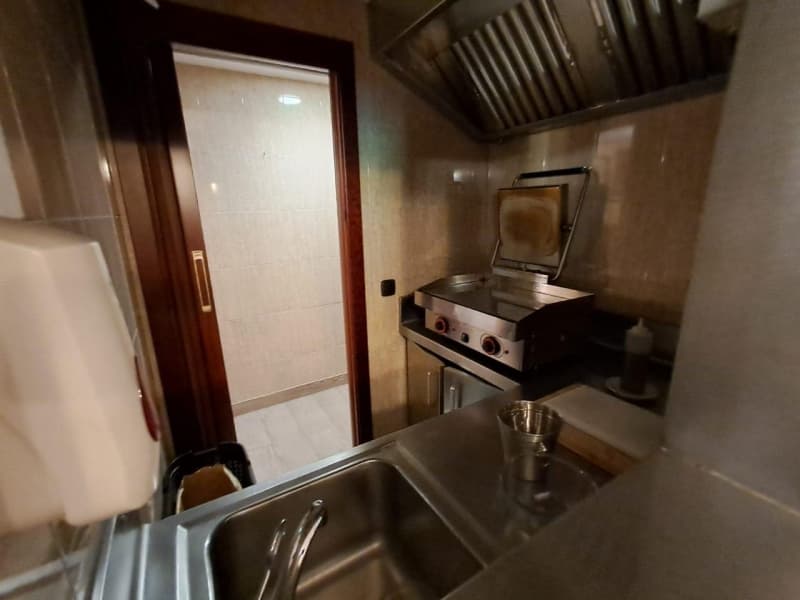 BAR RESTAURANT EN TRASPAS - Thumbnail 13