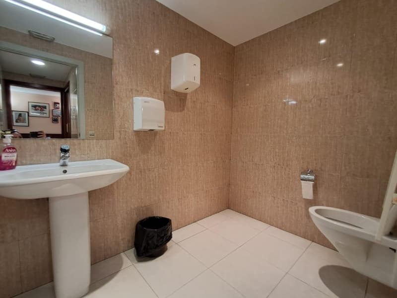 BAR RESTAURANT EN TRASPAS - Thumbnail 15