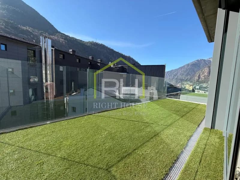 Pis d'obra nova en lloguer - Image 1