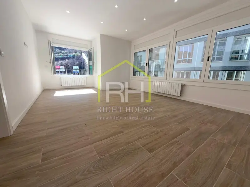 Lloguer Centric, Cantoner Reformat a Estrenar !! - Image 1