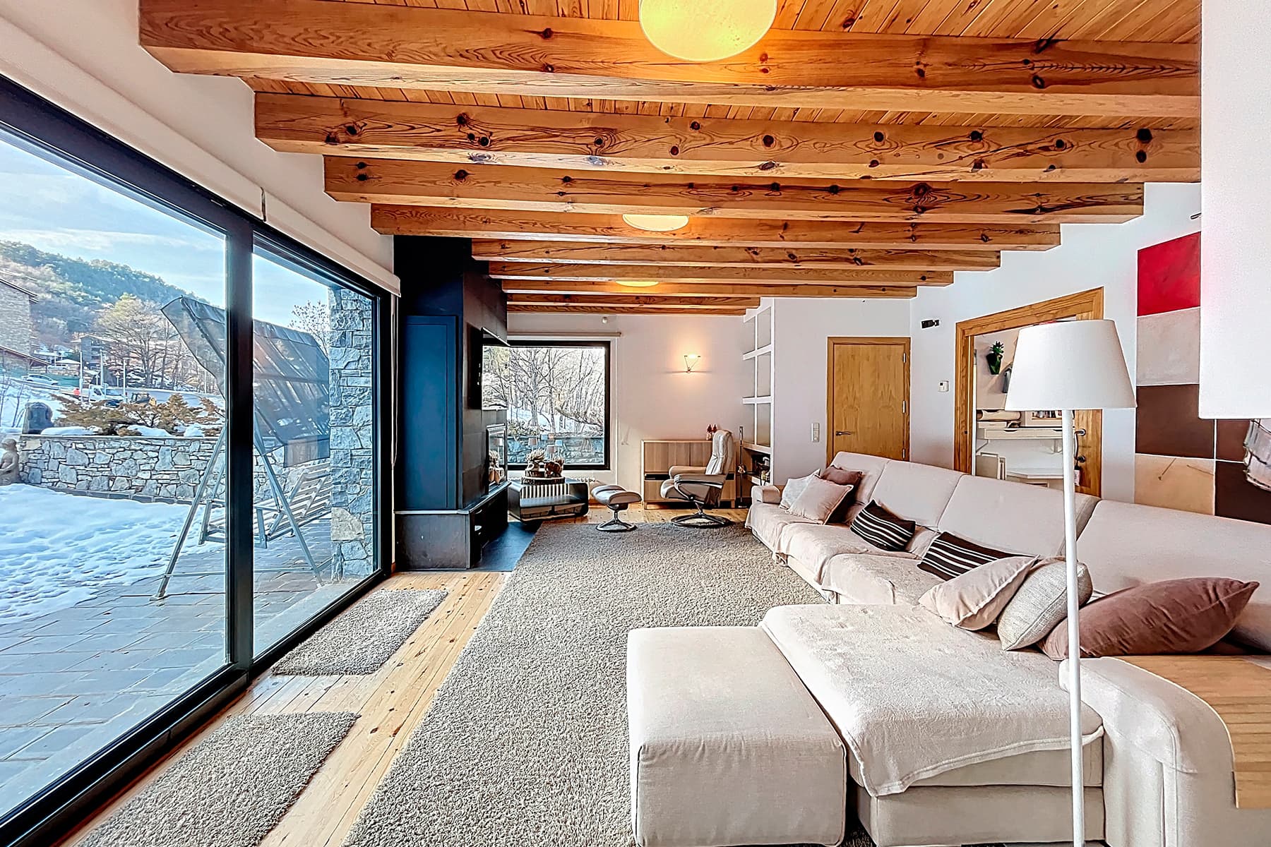 Submergeix-te a la calidesa i la tranquil·litat d - Thumbnail 3