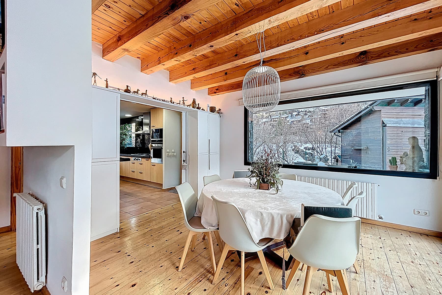 Submergeix-te a la calidesa i la tranquil·litat d - Thumbnail 5