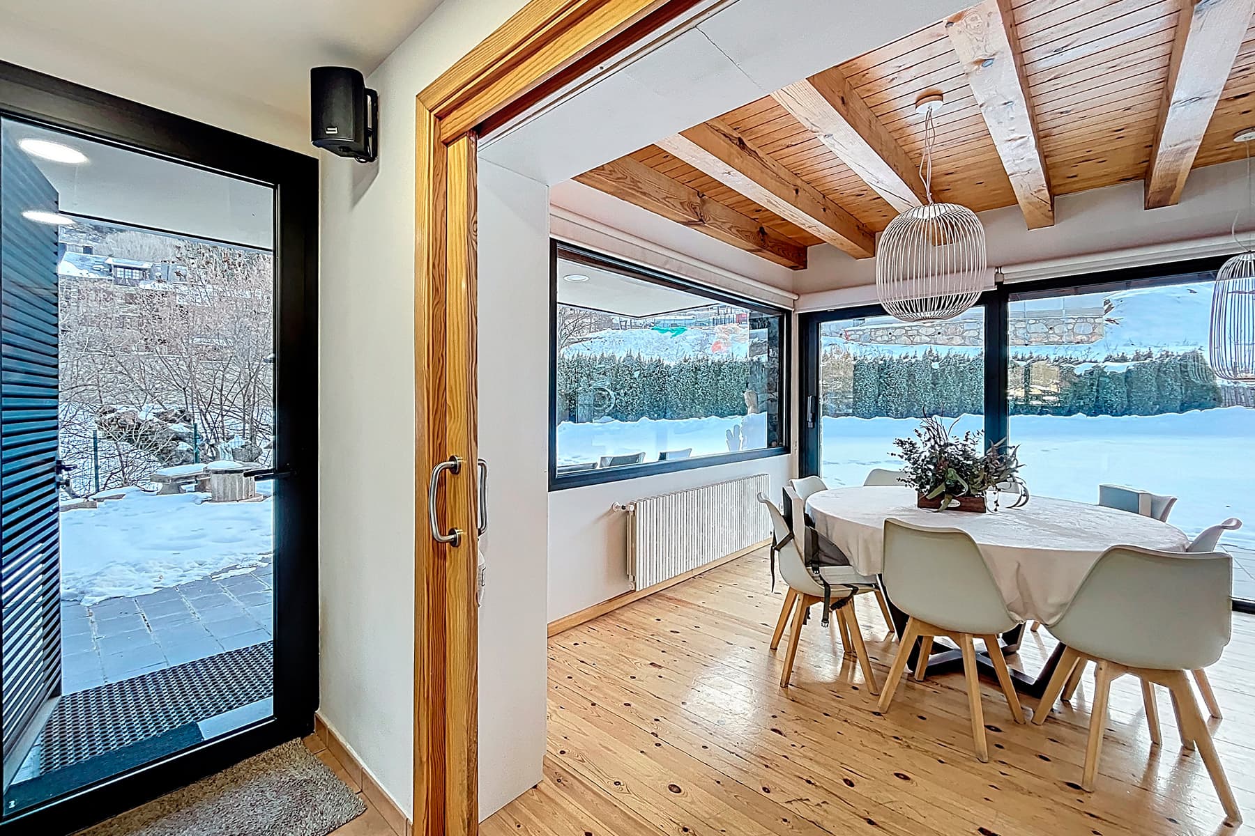 Submergeix-te a la calidesa i la tranquil·litat d - Thumbnail 10