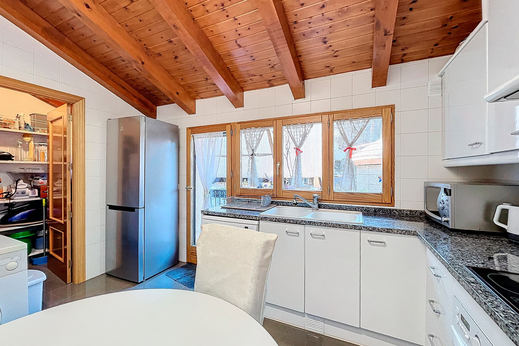 Presentem un encantador dúplex de 105 m² situat - Thumbnail 17