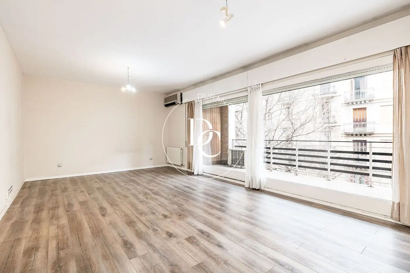 Venda a Barcelona - Thumbnail 2