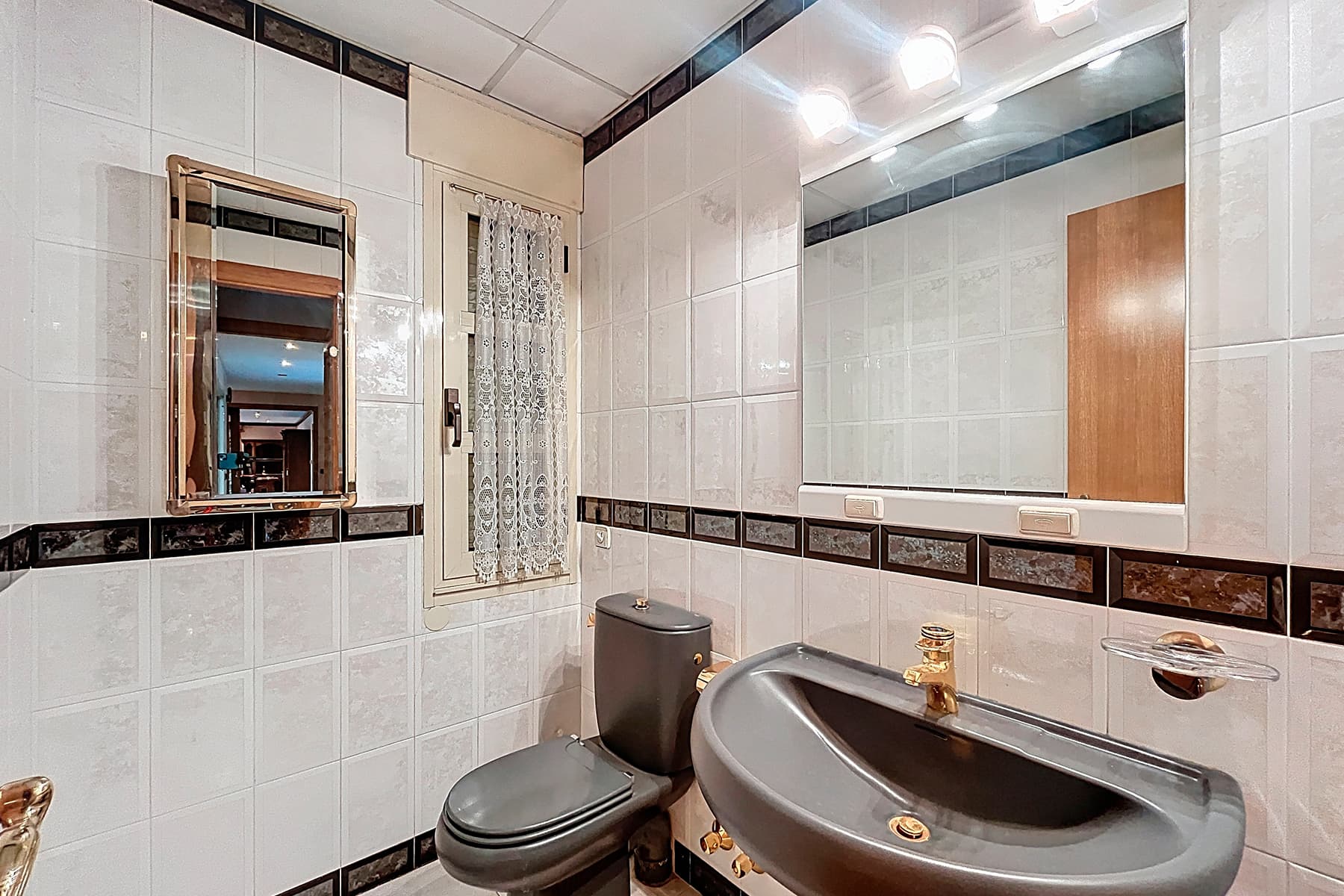 Descobreix aquest impressionant xalet d´aproximad - Thumbnail 19