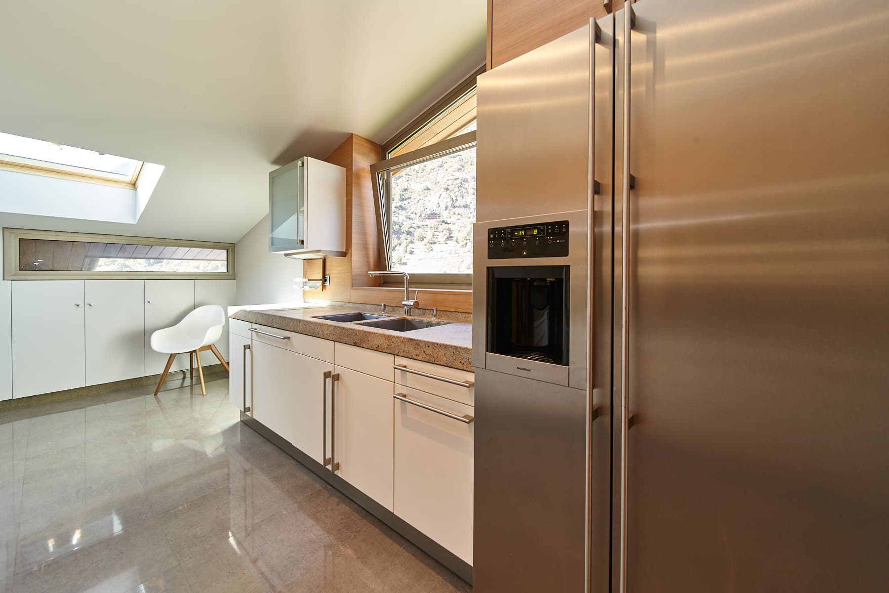 Impressionant àtic de luxe disponible per a llogu - Thumbnail 9