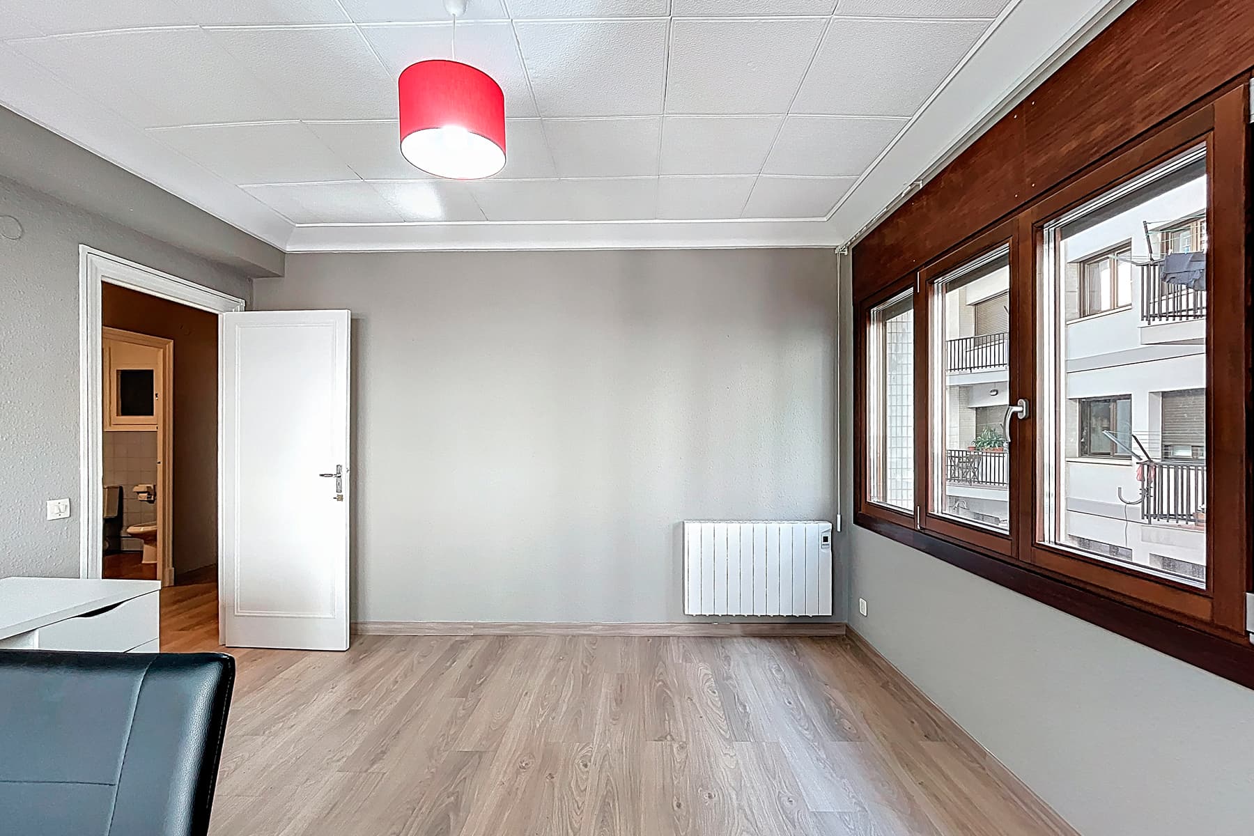 Situat en el cor vibrant del Centre Comercial d'A - Thumbnail 5