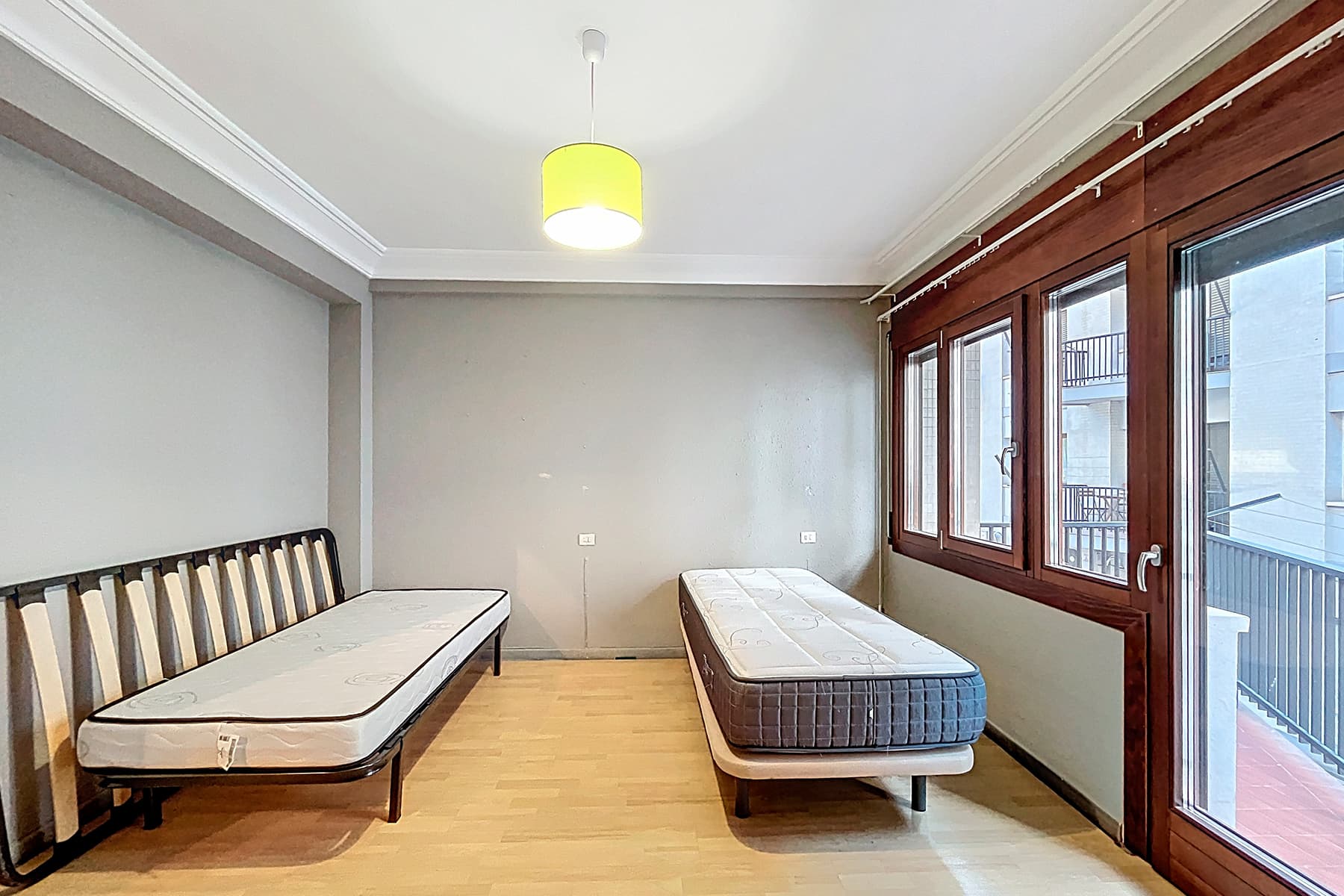 Situat en el cor vibrant del Centre Comercial d'A - Thumbnail 10