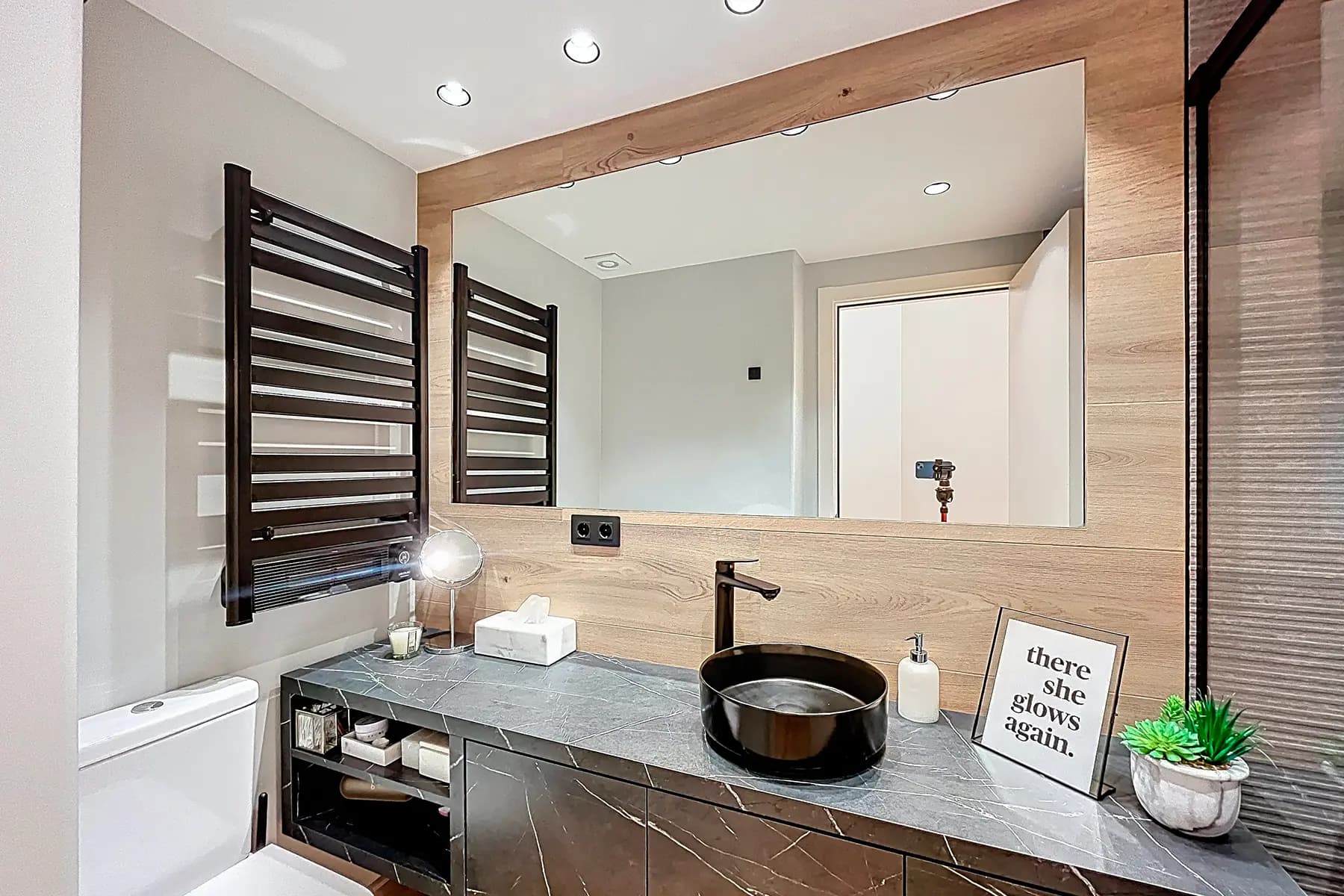 Descobreix aquest acollidor i recentment reformat - Thumbnail 16