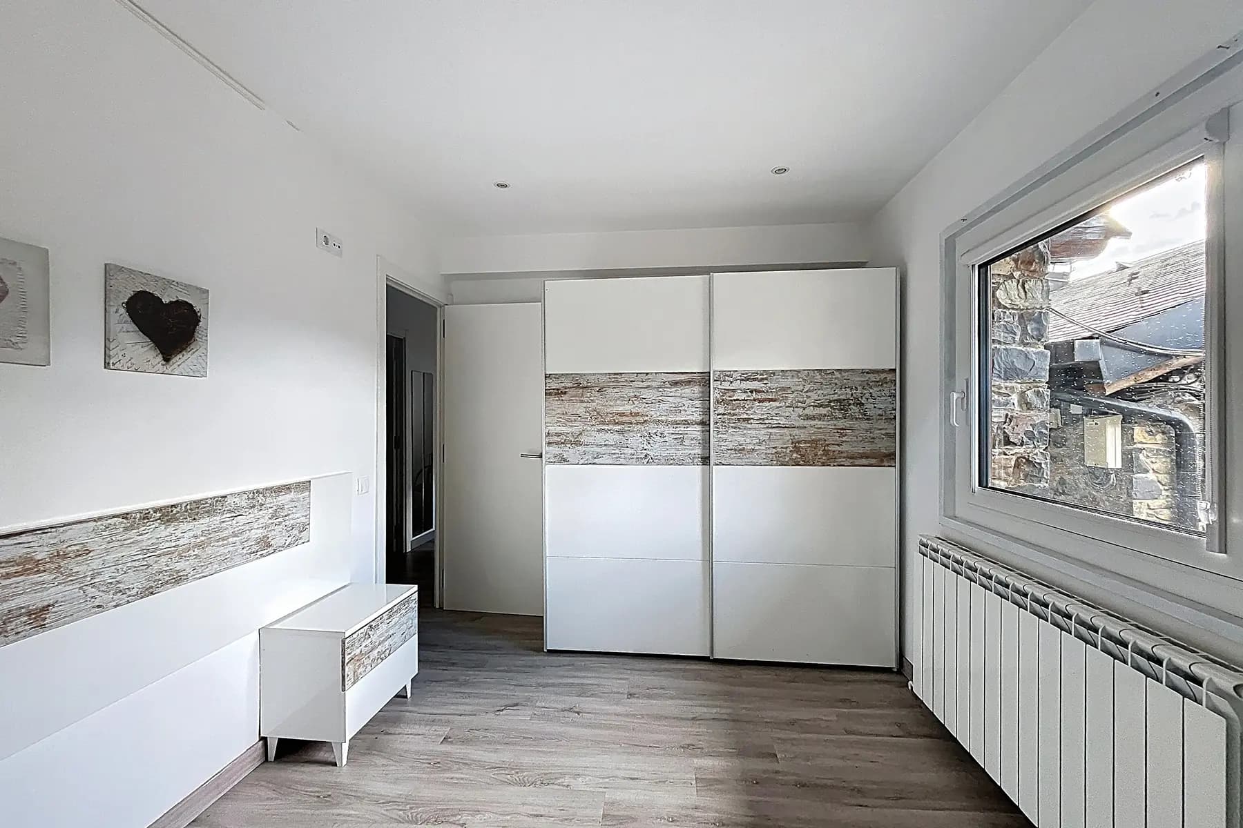 Aquesta propietat es troba en una urbanització mo - Thumbnail 28