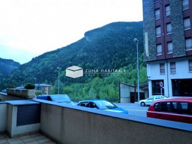 Planta baixa en lloguer a Arinsal - Thumbnail 3