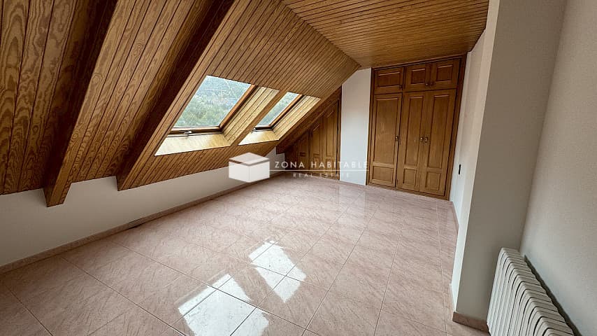 Descobreix aquest ampli àtic dúplex en lloguer al cor de la ciutat de la massana - Thumbnail 5