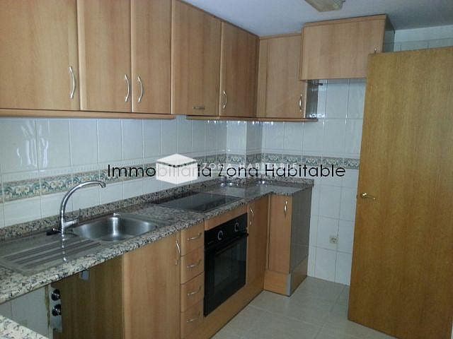 Àtic-dúplex acollidor al centre amb aparcament i traster - Thumbnail 5