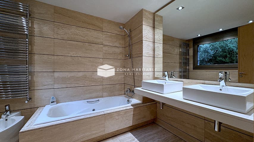 Pis de luxe a estrenar a Escaldes-Engordany amb vistes espectaculars i acabats d'alta qualitat. - Thumbnail 5