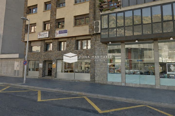 Local amb aparcament i excel·lent ubicació al centre d’Escaldes