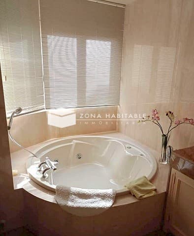 Exclusiu pis de luxe a Andorra la Vella, a la zona més cobejada i tranquil·la, a un pas de l’Embaixada Francesa i el Park Hotel. - Thumbnail 10