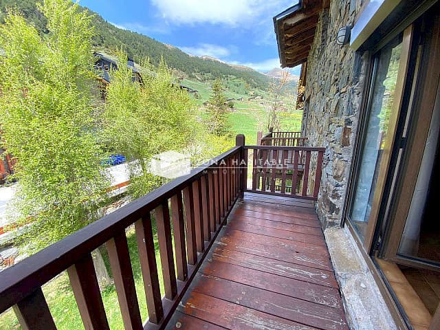 Dúplex amb encant en venda a la Vall d’Incles – Natura i confort a Andorra - Image 1