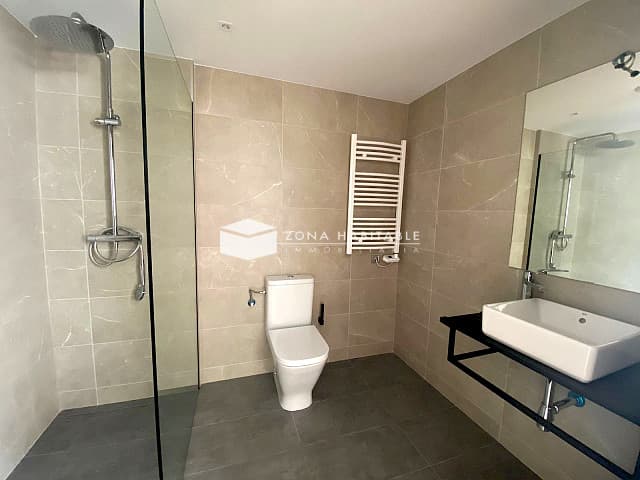 Dupléx a estrenar a Andorra la Vella - Thumbnail 12