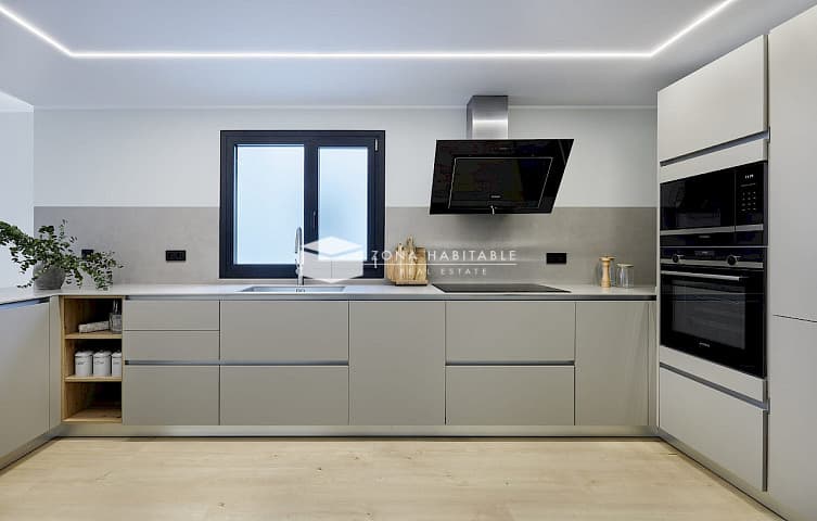 Fantàstic àtic dúplex en venda al centre d’Andorra la Vella - Image 1