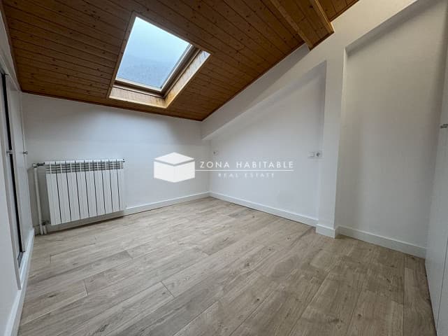 Àtic de disseny totalment reformat al centre d’Encamp - Thumbnail 5