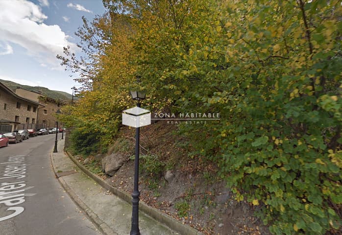 Increïble terreny al cor de La Massana - Thumbnail 2