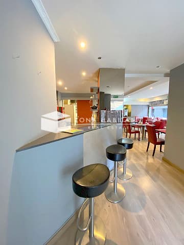 Restaurant en ple funcionament en traspàs al centre d'Andorra la Vella - Thumbnail 3