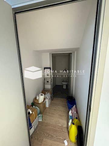 Despatx professional al centre d’Escaldes, amb dues plantes i accés directe des del carrer - Thumbnail 14