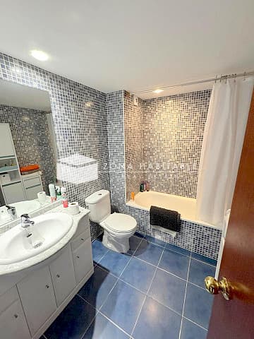 Àtic amb altell, terrassa i vistes al Tarter – pàrquing i traster inclosos - Thumbnail 9